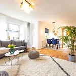 Grosses Mit Garten Fuer Familie & Gruppen Bis 13 Personen בית נופש *