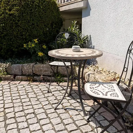 בית נופש Grosses Mit Garten Fuer Familie & Gruppen Bis 13 Personen Burgkunstadt