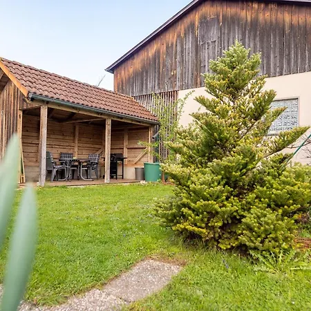Grosses Mit Garten Fuer Familie & Gruppen Bis 13 Personen 度假居
