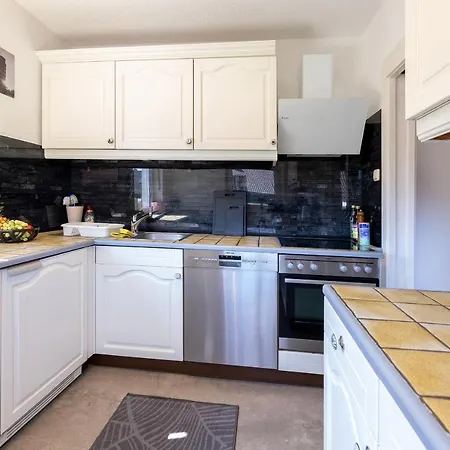 Holiday home Mit 2 - Ideal Fuer Familien & Gruppen