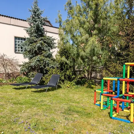 Grosses Mit Garten Fuer Familie & Gruppen Bis 13 Personen 度假居 布格昆施塔特